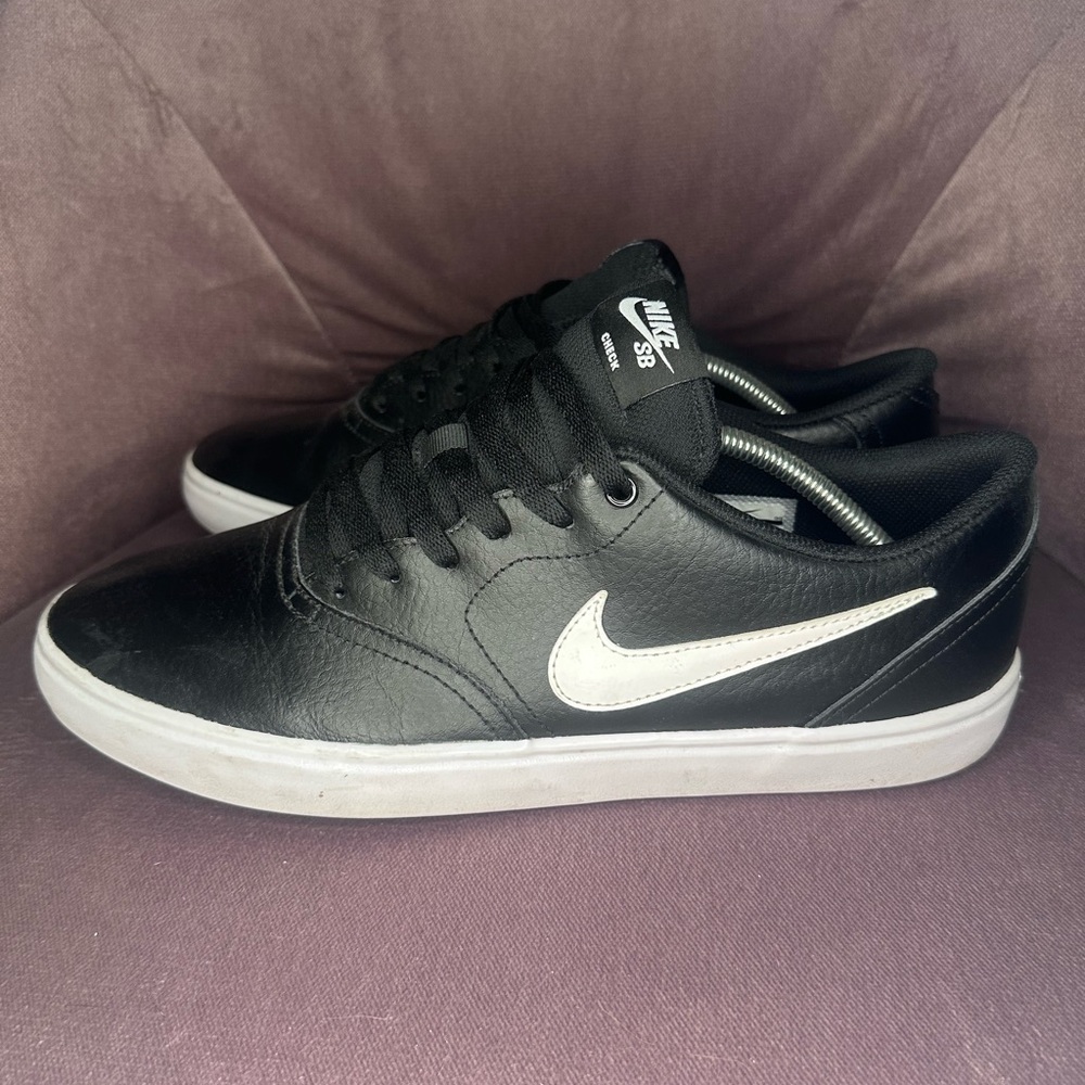 Nike SB Leather Men's Black and White Sneakers